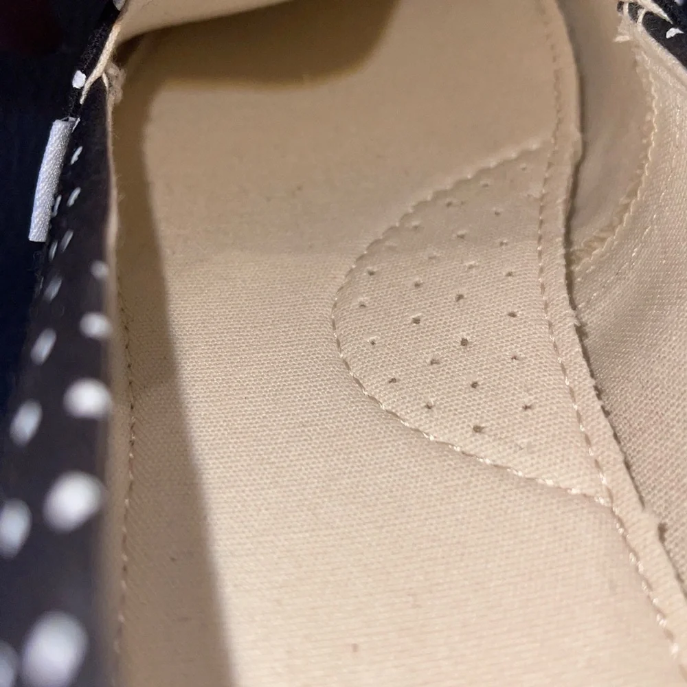 TOMS Classic Shoes Polka Dot Black Women's Slip-On Shoes Size 8 Espadrilles